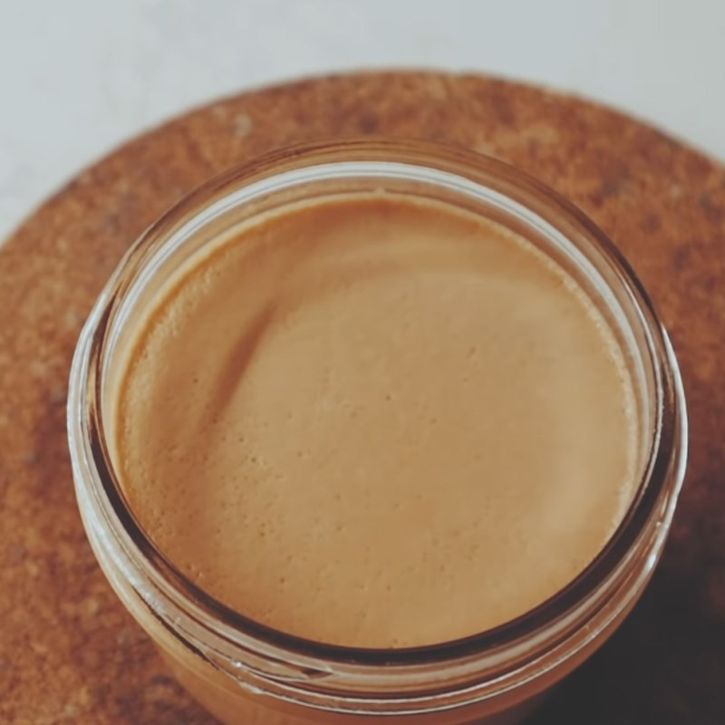 Cách Làm Bánh Flan Trà Sữa Thơm Ngon Chuẩn Vị Tại Nhà Nướng bánh flan trà sữa Thái đỏ cách thủy để đảm bảo độ mịn